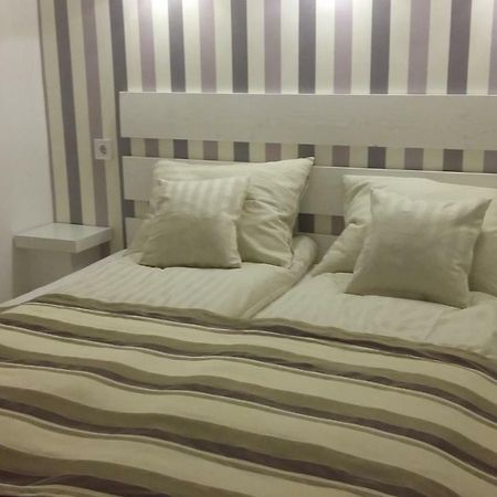 Kossuth Apartmanok Debrecen Extérieur photo