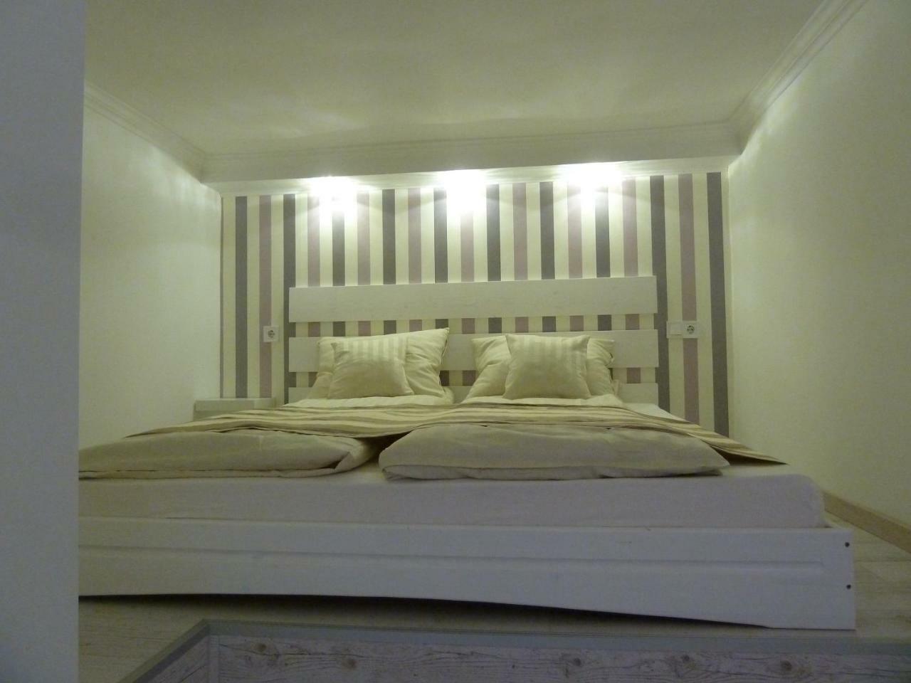 Kossuth Apartmanok Debrecen Extérieur photo