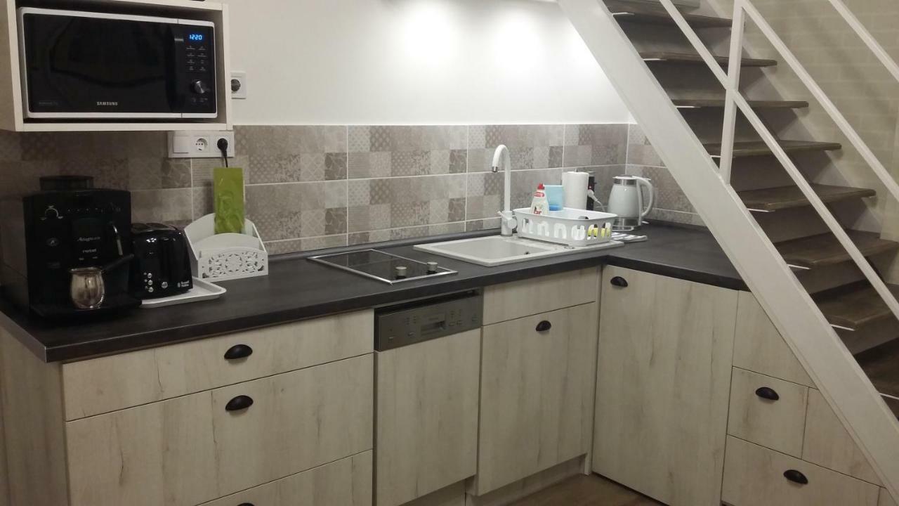 Kossuth Apartmanok Debrecen Extérieur photo